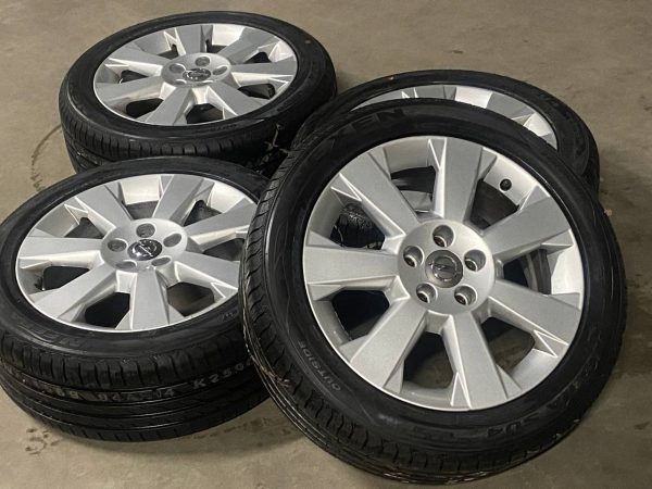 Originele Opel Astra J-velgen met nieuwe Nexen zomerbanden - Afbeelding 2