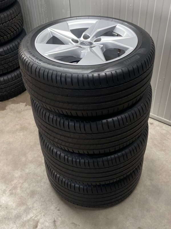 Originele Audi velgen met Pirelli zomerbanden - Afbeelding 2