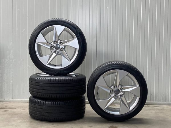Originele Audi velgen met Pirelli zomerbanden