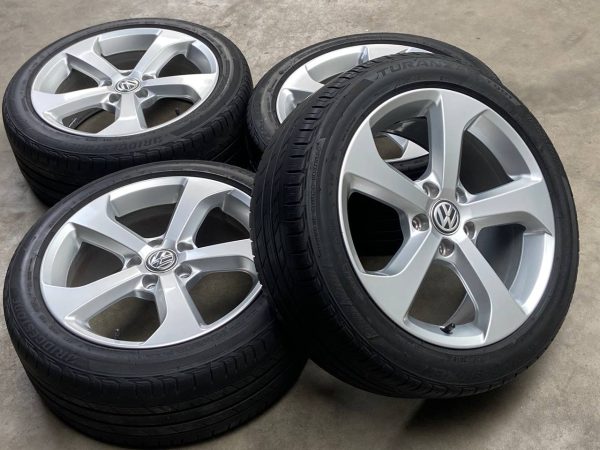 Nette originele VW-velgen met Bridgestone zomerbanden – Zo goed als nieuw! - Afbeelding 4
