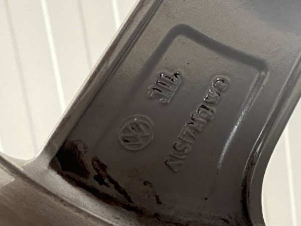 Nette originele VW-velgen met Bridgestone zomerbanden – Zo goed als nieuw! - Afbeelding 8
