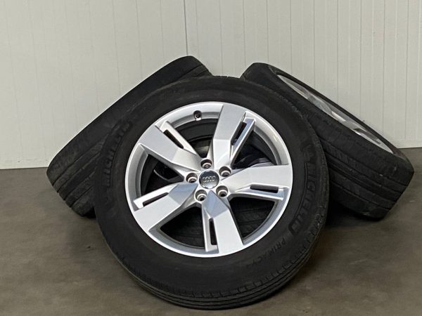 Originele Audi velgen met zomerbanden – Nieuwstaat - Afbeelding 2