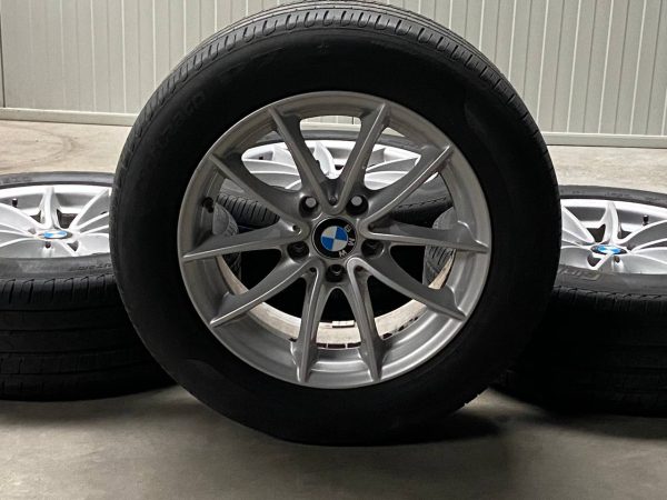 Originele BMW velgen met zomerbanden - Afbeelding 2